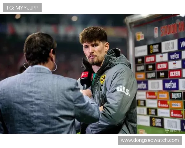 科贝尔质疑判罚懊恼丢球方式